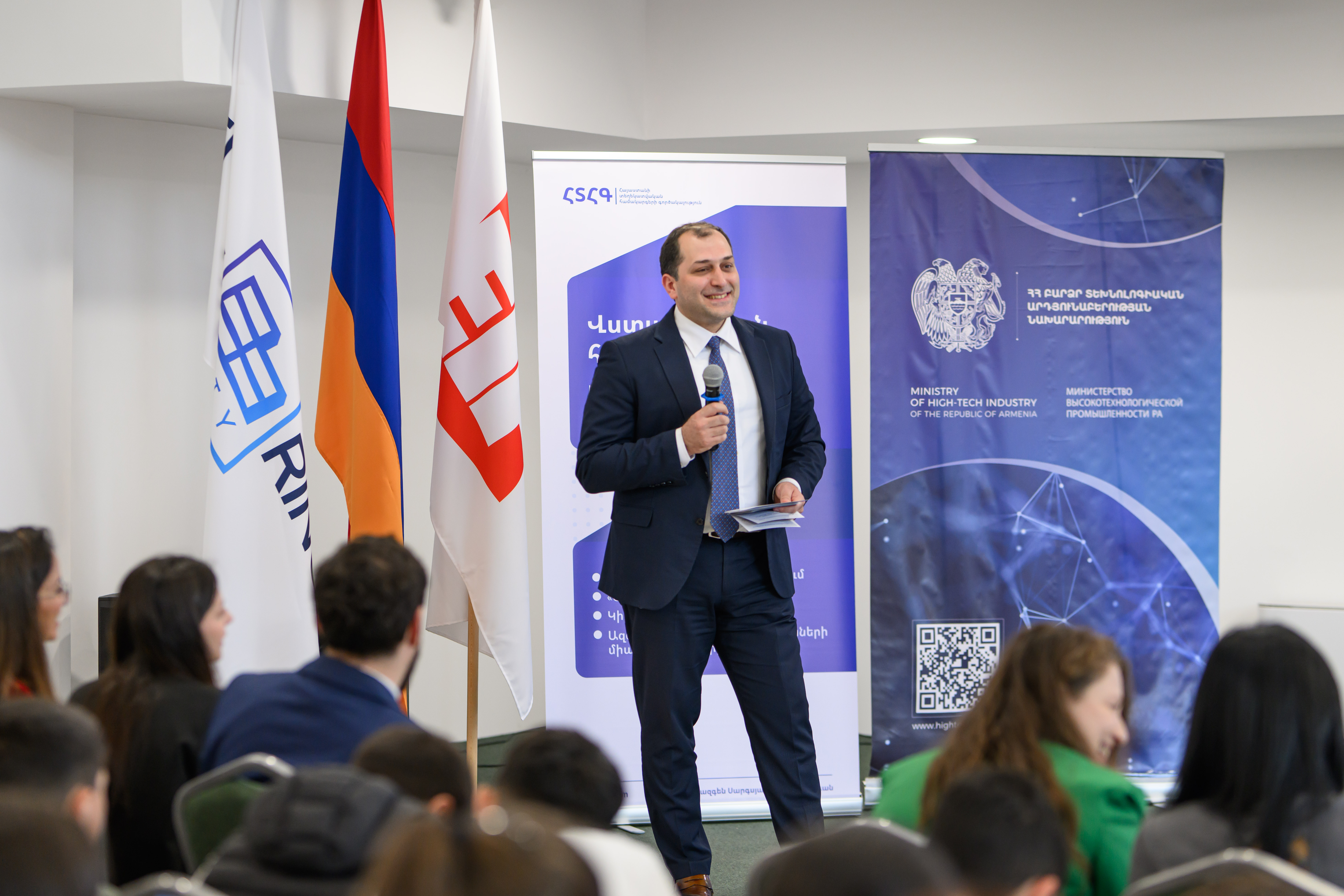 Gevorg Mantashyan is speaking while standing