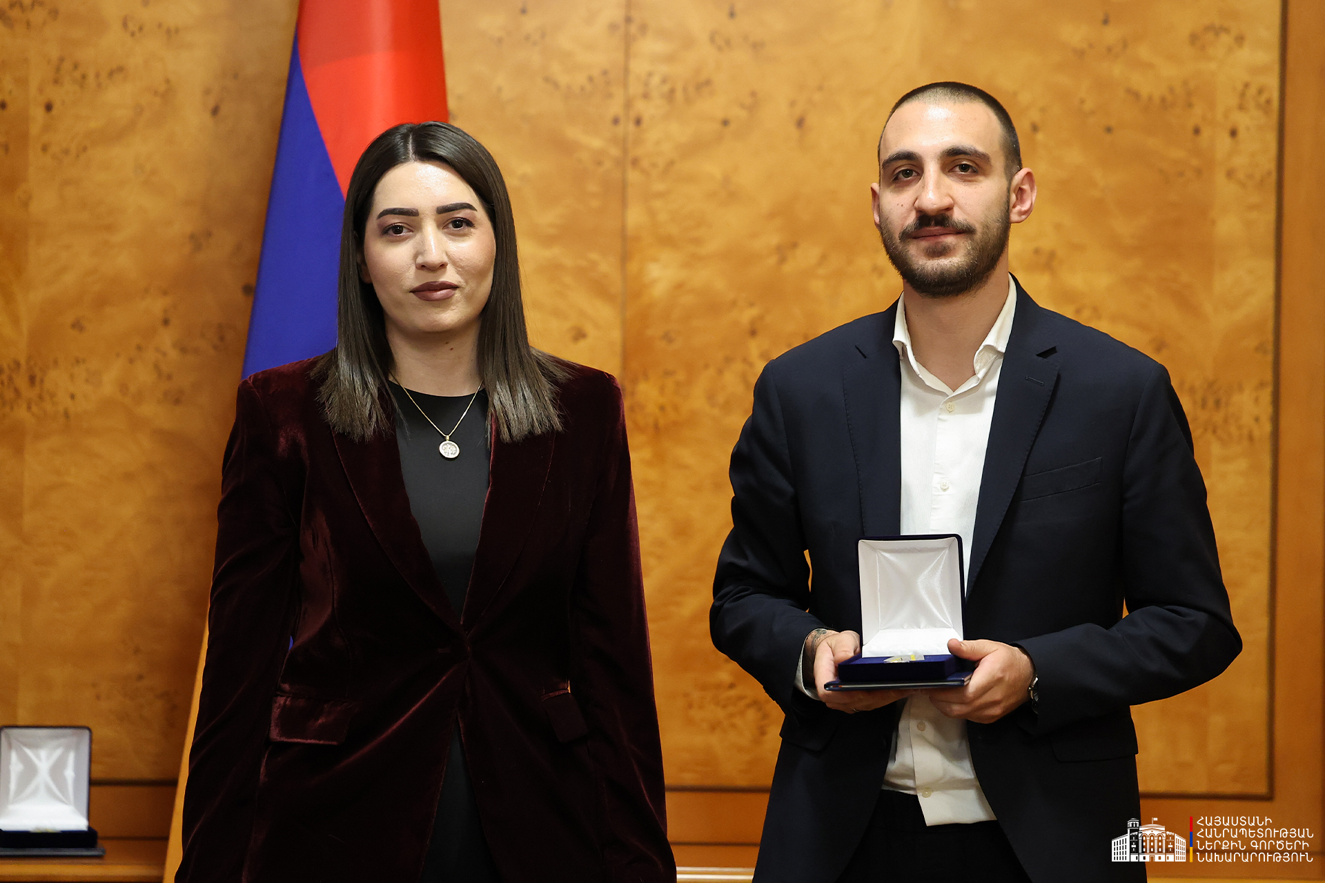Լևոն Կոստանդյանը պարգևատրվում է նգ նախարարի կողմից